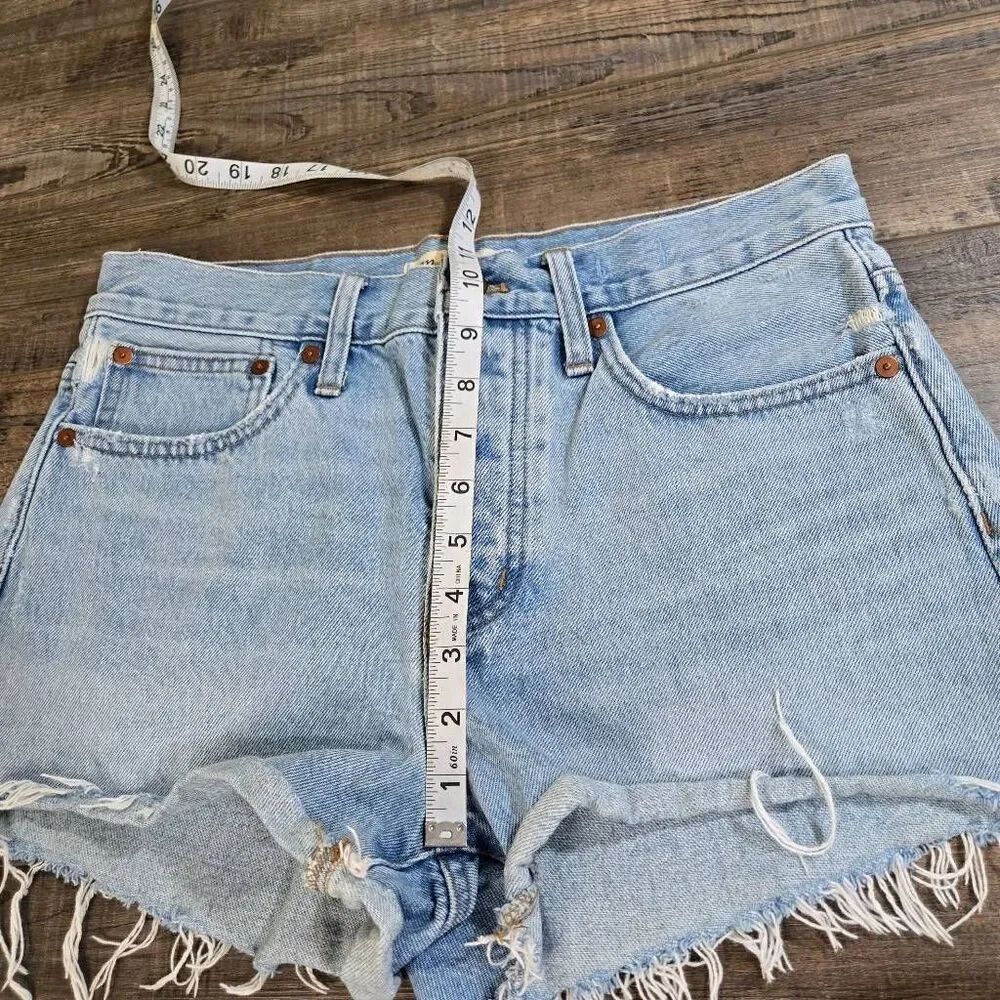 Madewell Relaxed Denim Shorts size 26 cut off light blue wash button closure - Picture 6 of 9
